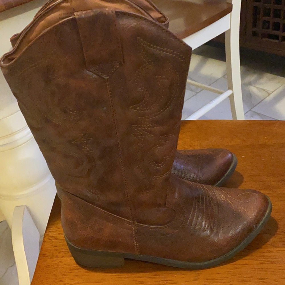 SALE🚫Cherokee western boots. Size 5